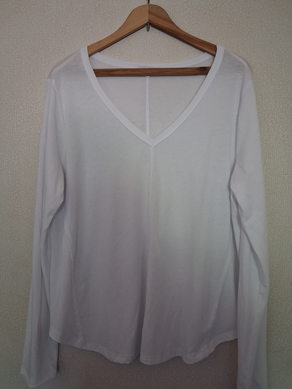 Z Supply White V-Neck Long Sleeve Shear Tee
